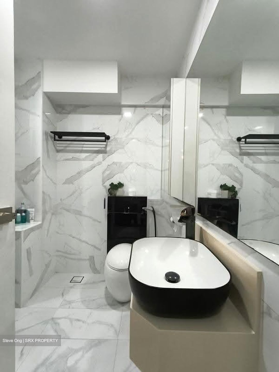 Blk 533 Hougang Avenue 6 (Hougang), HDB Executive #620028271